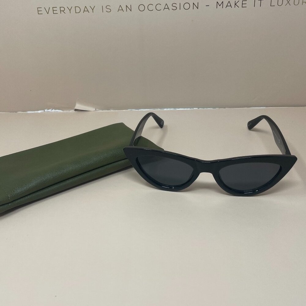 Aire | Dualism Sunglasses in Black & Smoke Mono